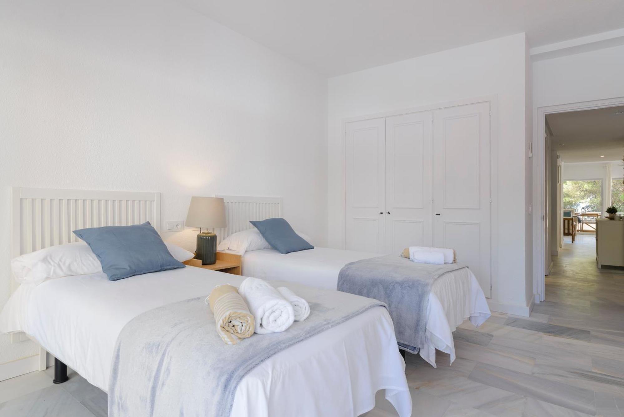 Jardines Del Mar Apartments 马尔韦利亚 外观 照片